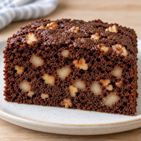 Cacaocake — peer, kardemom, walnoten